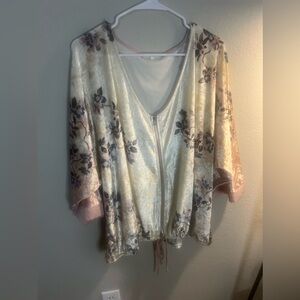 Maurice’s Velvet top